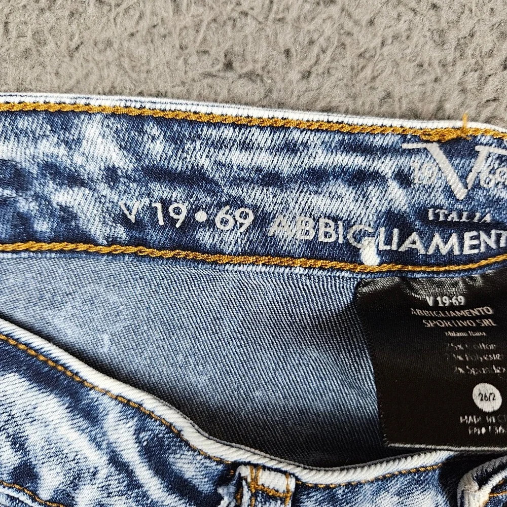 Versace V19-69 Abbigliamento Sportivo SRL Milano Italia 26/2 Acid Wash‎